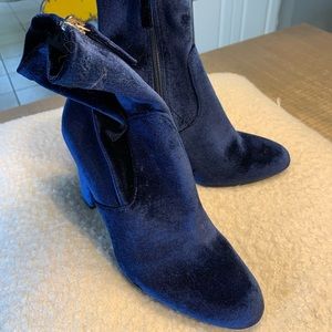 Beautiful Blue velvet Boots, Steve Madden